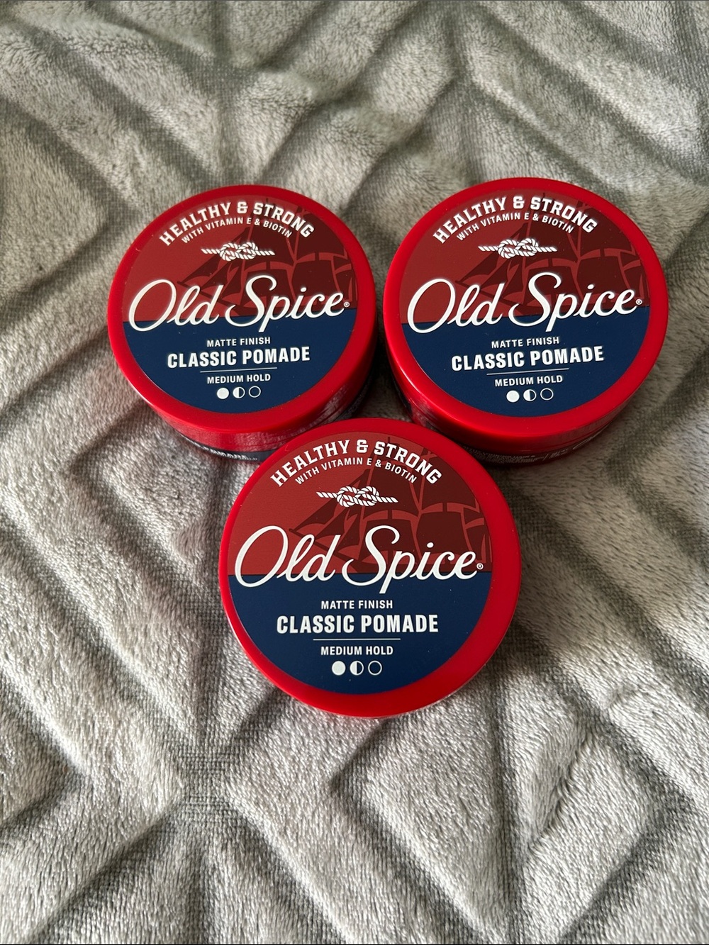 Classic Pomade Matte Finish Red new lot of 3, 2.22 oz each Old Spice hair paste